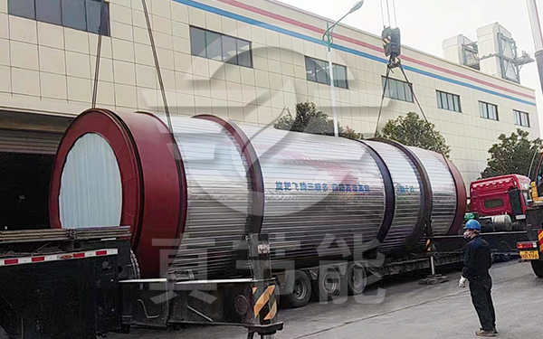 生活污泥干燥機吊裝現場 生活污泥干燥機吊裝現場